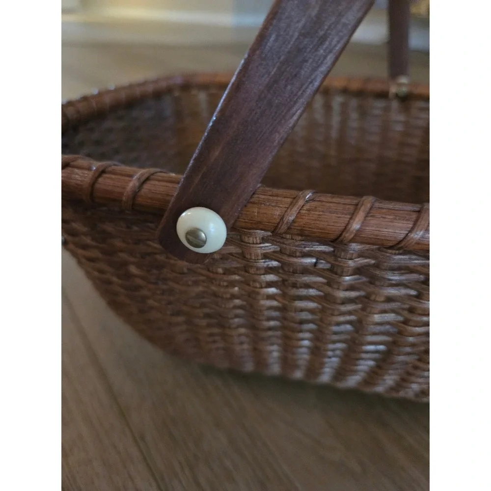 Vintage Nantucket Lightship Basket Oval Double Handle Dark Brown Woven‎